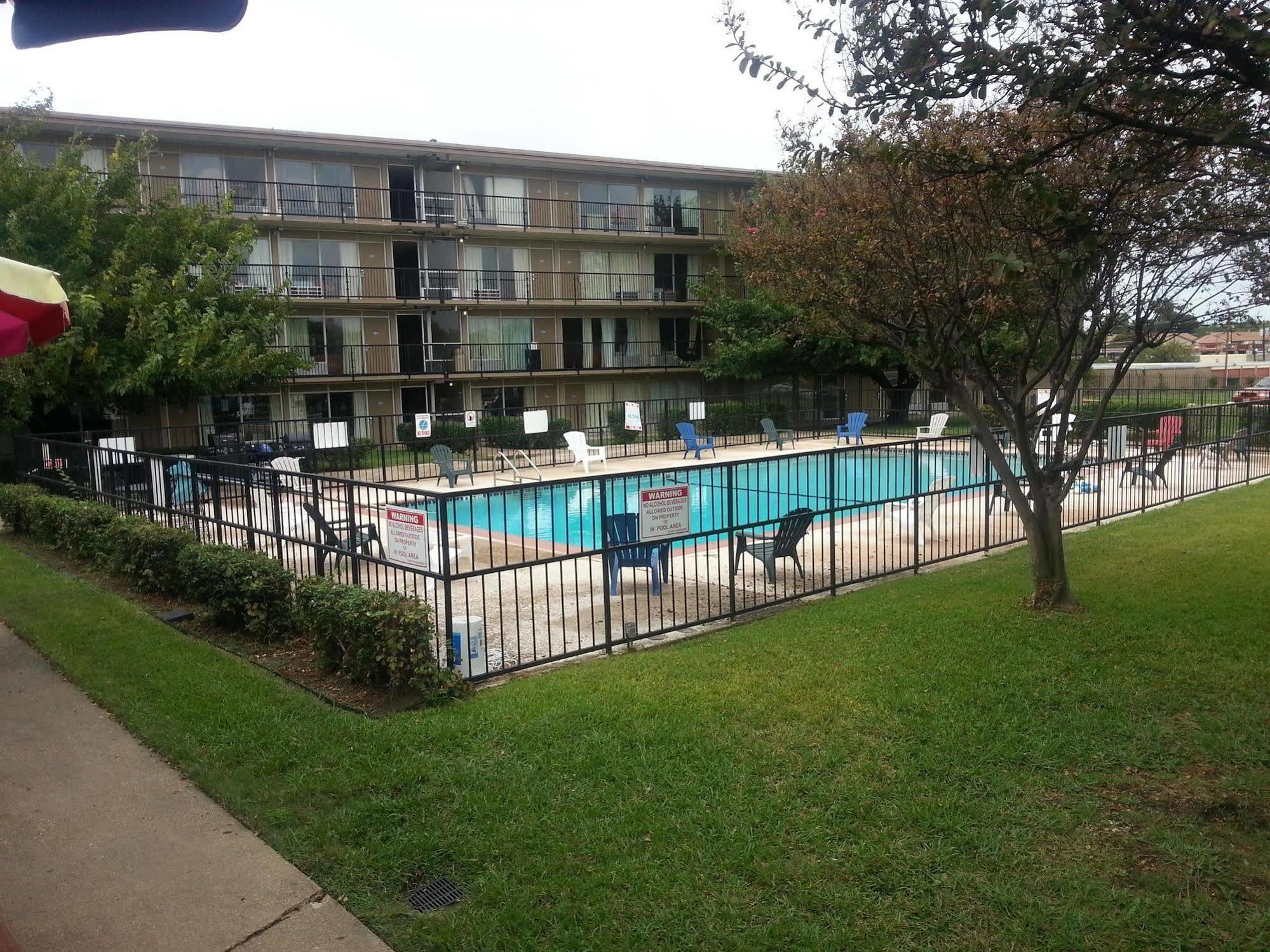 Motel 6 Mesquite, Tx Town East ภายนอก รูปภาพ